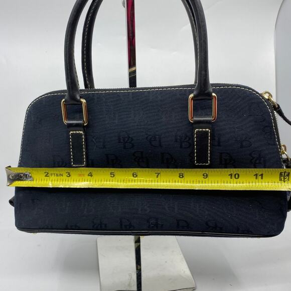 Dooney & Bourke Black Large Leather Shoulder Bag - Picture 2 of 9